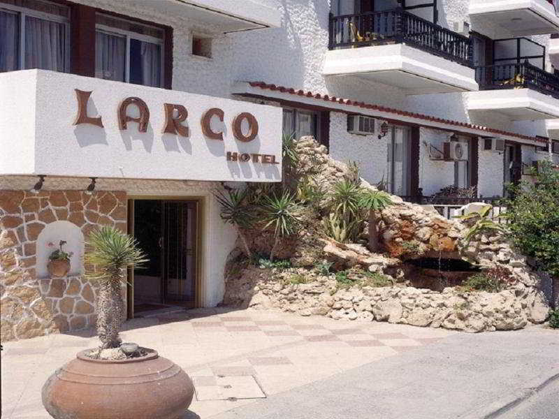 ラルコ ホテル ラルナカ エクステリア 写真